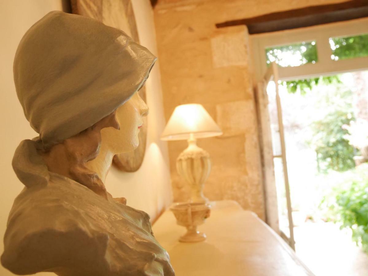 Bed and Breakfast L'Arbre D'Ange Montmorillon Exterior foto