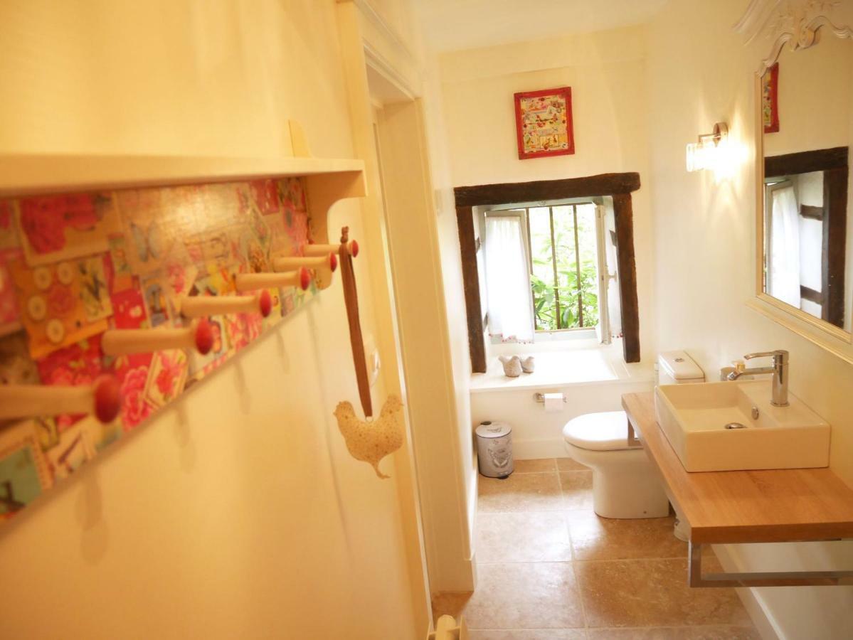 Bed and Breakfast L'Arbre D'Ange Montmorillon Exterior foto