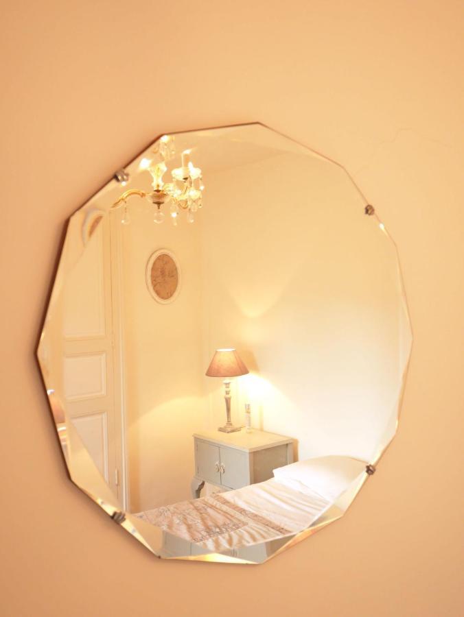 Bed and Breakfast L'Arbre D'Ange Montmorillon Exterior foto